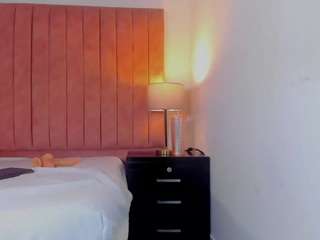 ashanti-moreno's CamSoda show and profile