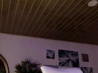 eloiise webcam model