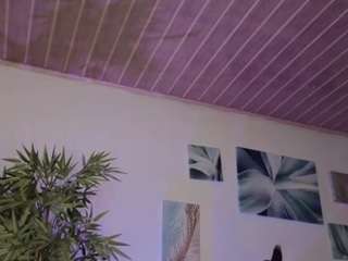eloiise live webcam show