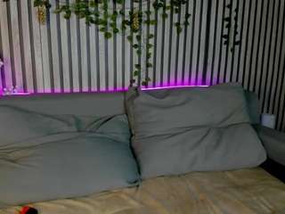 lilith-wholshh's CamSoda show and profile