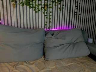 lilith-wholshh's CamSoda show and profile