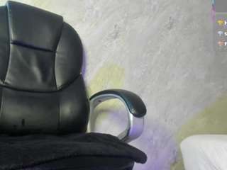 tanishaluxxx's CamSoda show and profile