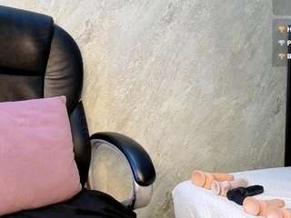 Live webcam model tanishaluxxx on Soda Cams