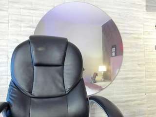 tanishaluxxx live cam profile