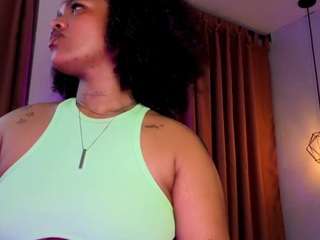 tanishaluxxx
