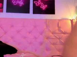 tanishaluxxx's live room