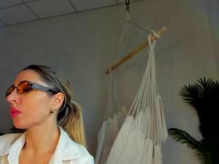 Live webcam model tisha-allure on Soda Cams