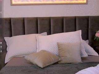 lisabevy webcam model