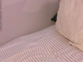 babymlem live webcam show