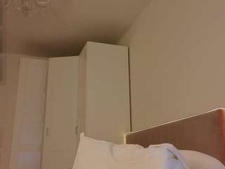BabyMlem live cam preview