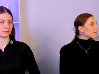 Live webcam model rendi-di on Soda Cams