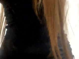 Live webcam model robbimeidl on Soda Cams