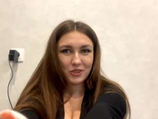 Live webcam model robbimeidl on Soda Cams