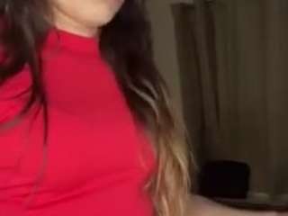 Live webcam model buttercupchikah on Soda Cams