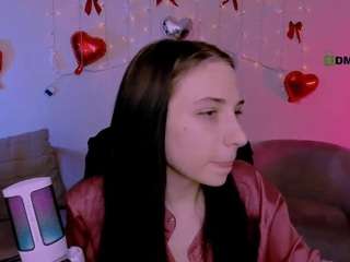 le modèle sweetie-chloe est en webcam porno dans un show sur le site camsoda, il possède les tags suivants: amateur,skinny,natural,nature,no drinking,no smoking,normal,orgasm,public,sex toys,sexy,small tits,mature,spank,strip,striptease,tease,teen 18,toys,twerk