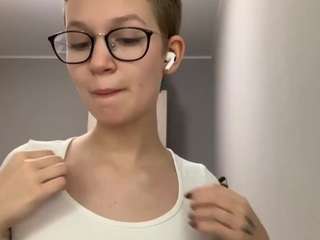 Live webcam model tangelamishulouin on Soda Cams