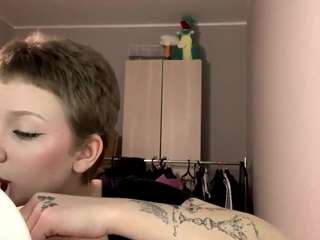 tangelamishuloui... Live Webcam on CamSoda