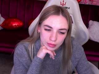 arinawong's CamSoda show and profile