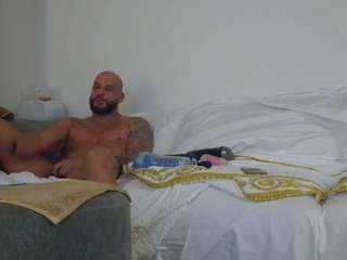 Live webcam model bornstars on Soda Cams