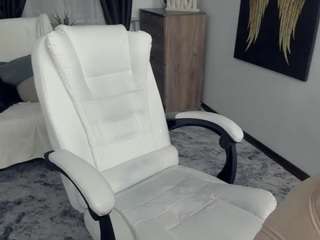 breerall's CamSoda show and profile