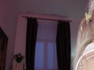 breerall's CamSoda show and profile