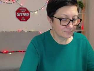 emilyl0ve Live Webcam on CamSoda