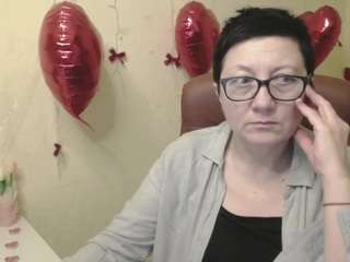 EmilyL0ve live webcam on Soda Cams