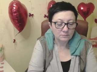 emilyl0ve No drinking live webcam