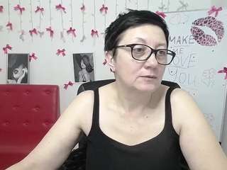 emilyl0ve Live Webcam on CamSoda