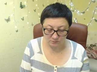 emilyl0ve live cam profile