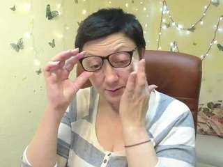 emilyl0ve live cam profile