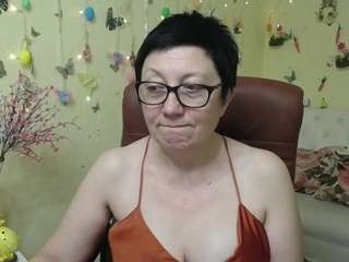 emilyl0ve's CamSoda show and profile