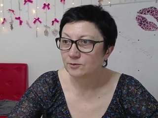 emilyl0ve Live Webcam on CamSoda