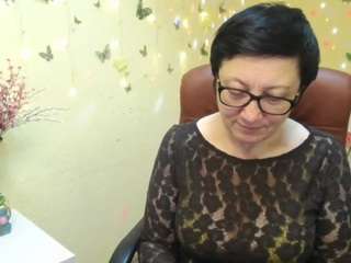 Live stream of emilyl0ve