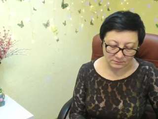 Live stream of emilyl0ve