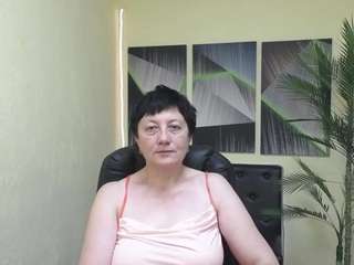 EmilyL0ve live webcam show
