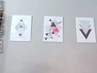 kiara-019's CamSoda show and profile