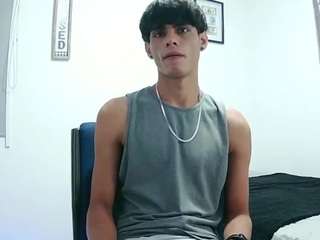 harry24saber webcam model
