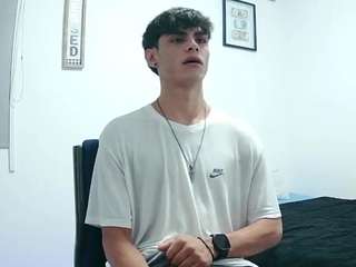 harry24saber Sex Cam Show