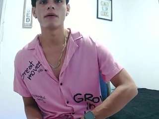 harry24Saber live webcam show