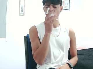 Harry24saber's cam show statistics and live stream