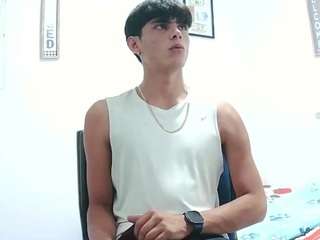 harry24saber webcam model