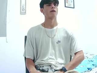 harry24Saber live cam preview