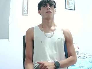 harry24Saber live cam preview
