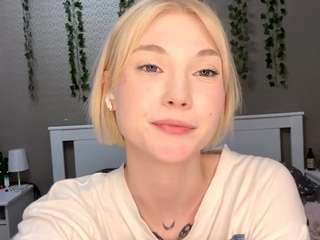 isabellahassan Live Webcam on CamSoda