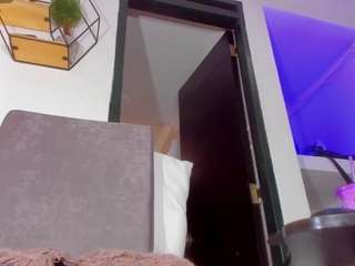 wildcockxxx666's CamSoda show and profile