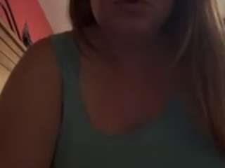 honeybee203 Live Webcam on CamSoda