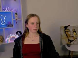 alice-blond Live Webcam on CamSoda