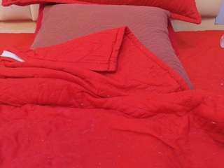 Melanie-Gale live webcam show