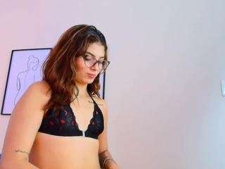 kate-martinez Live Webcam on CamSoda